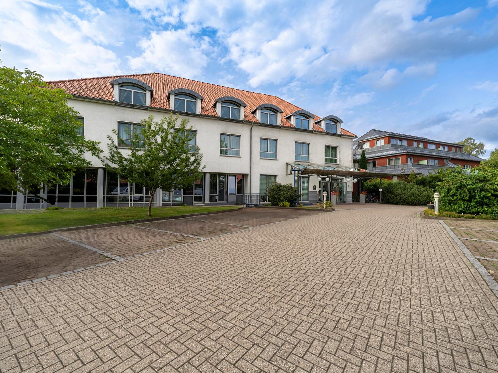 Best Western Hotel Heidehof Херманнсбург Экстерьер фото