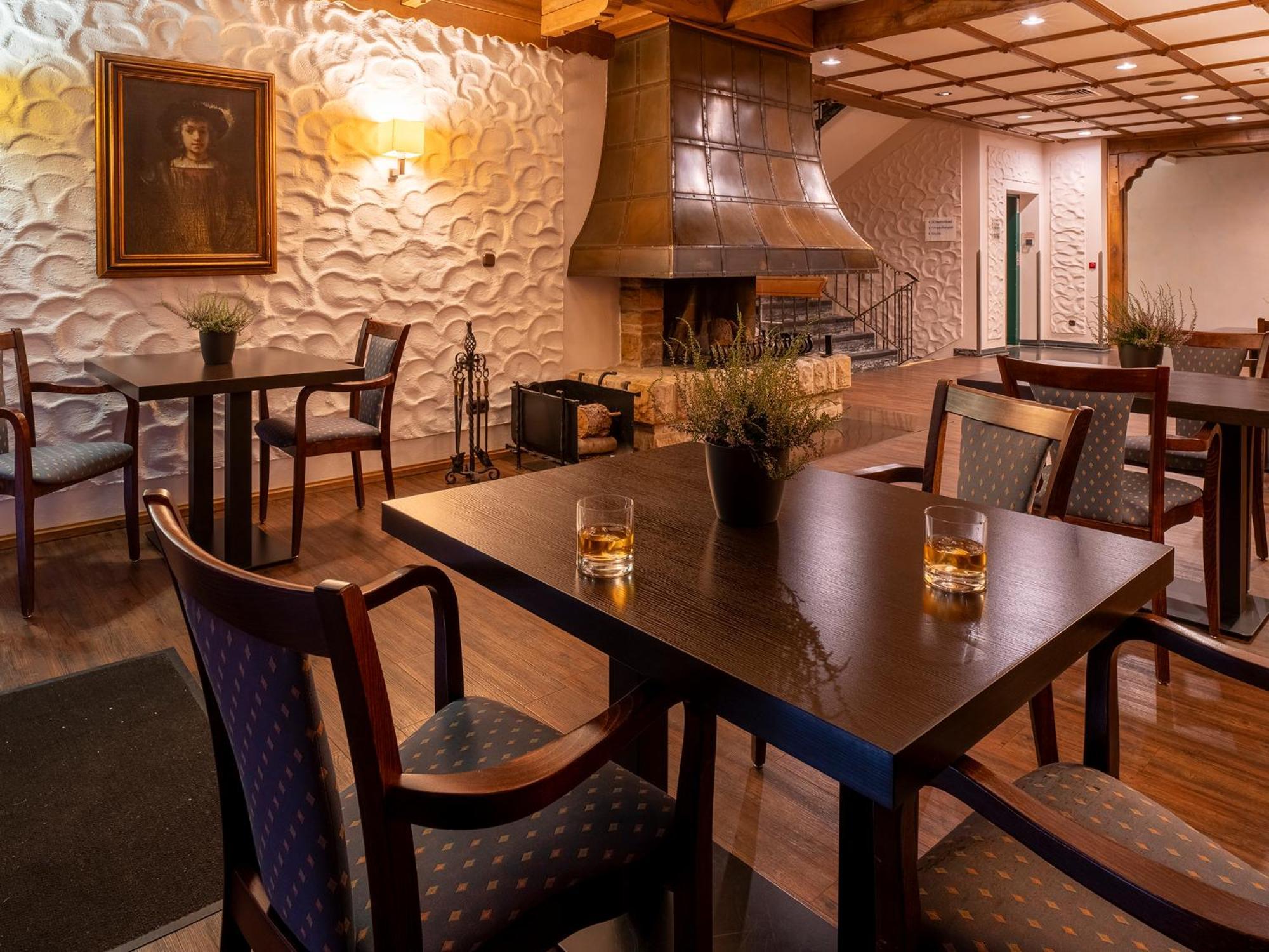 Best Western Hotel Heidehof Херманнсбург Экстерьер фото